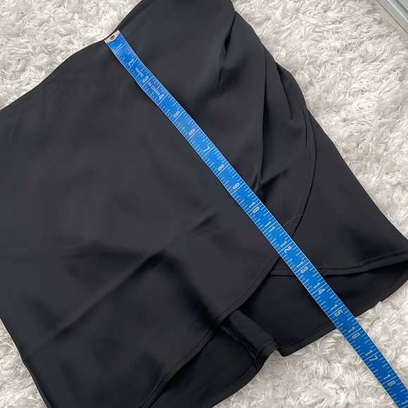 Basic skirt✨ - Picture 4 of 4